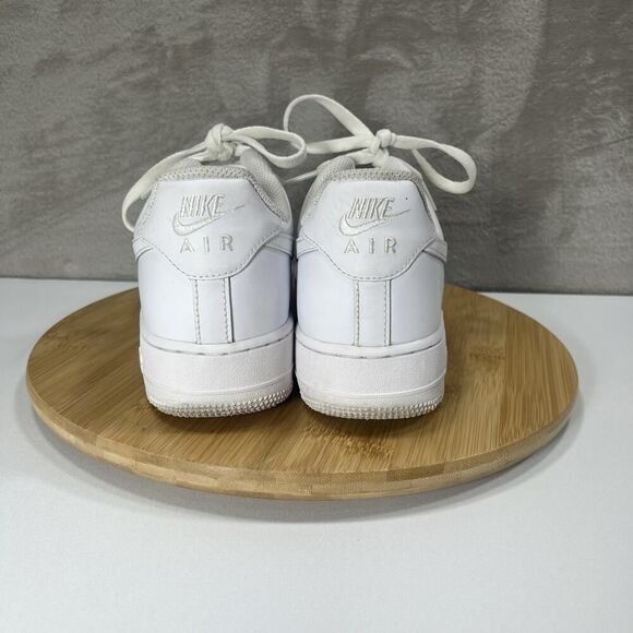 Nike Air Force 1 '07 Shoes Triple White Sneakers DD8959-100 Mens Size 9 - Picture 4 of 10